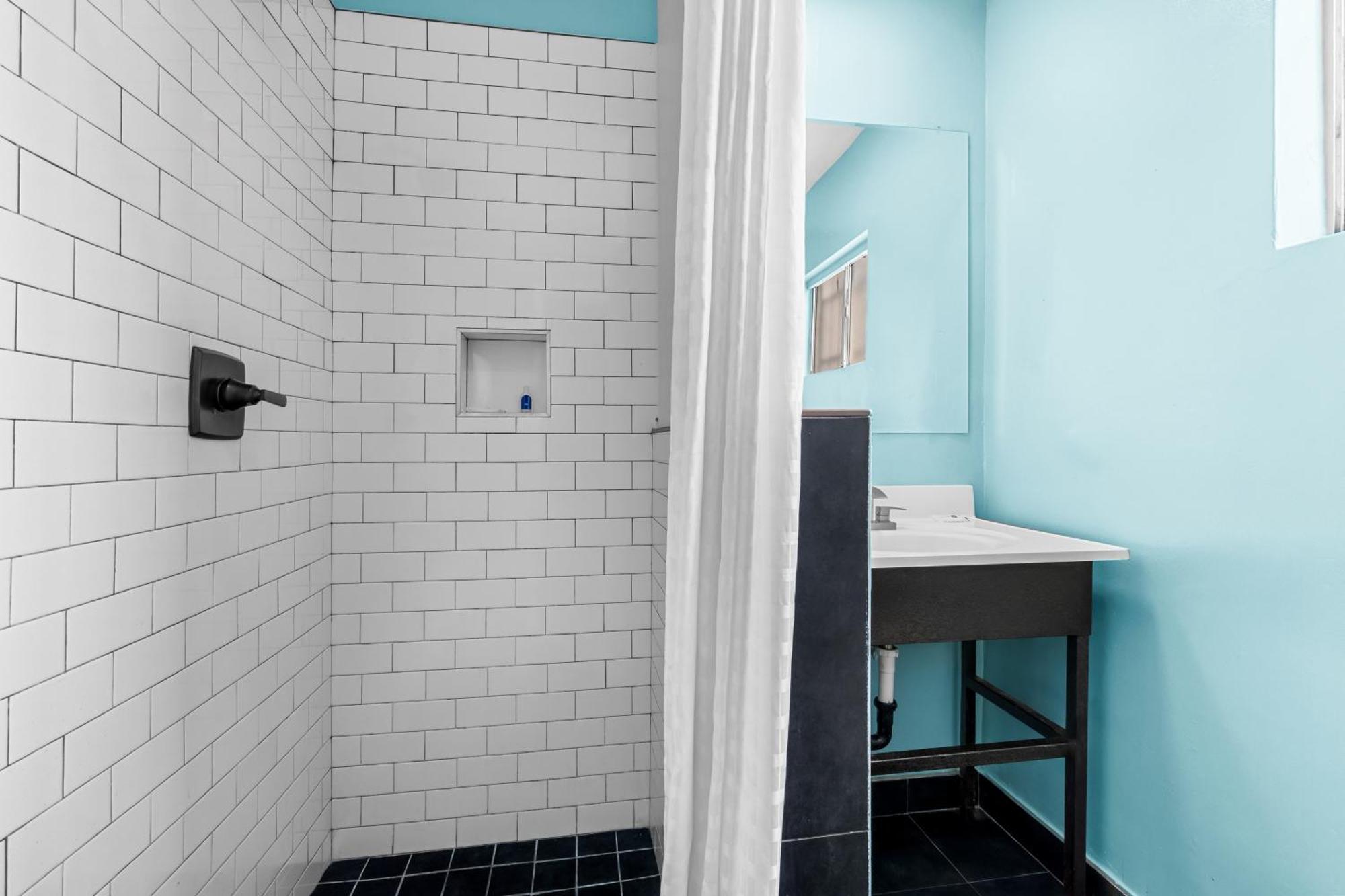 Noho Hollywood Hotel 2*